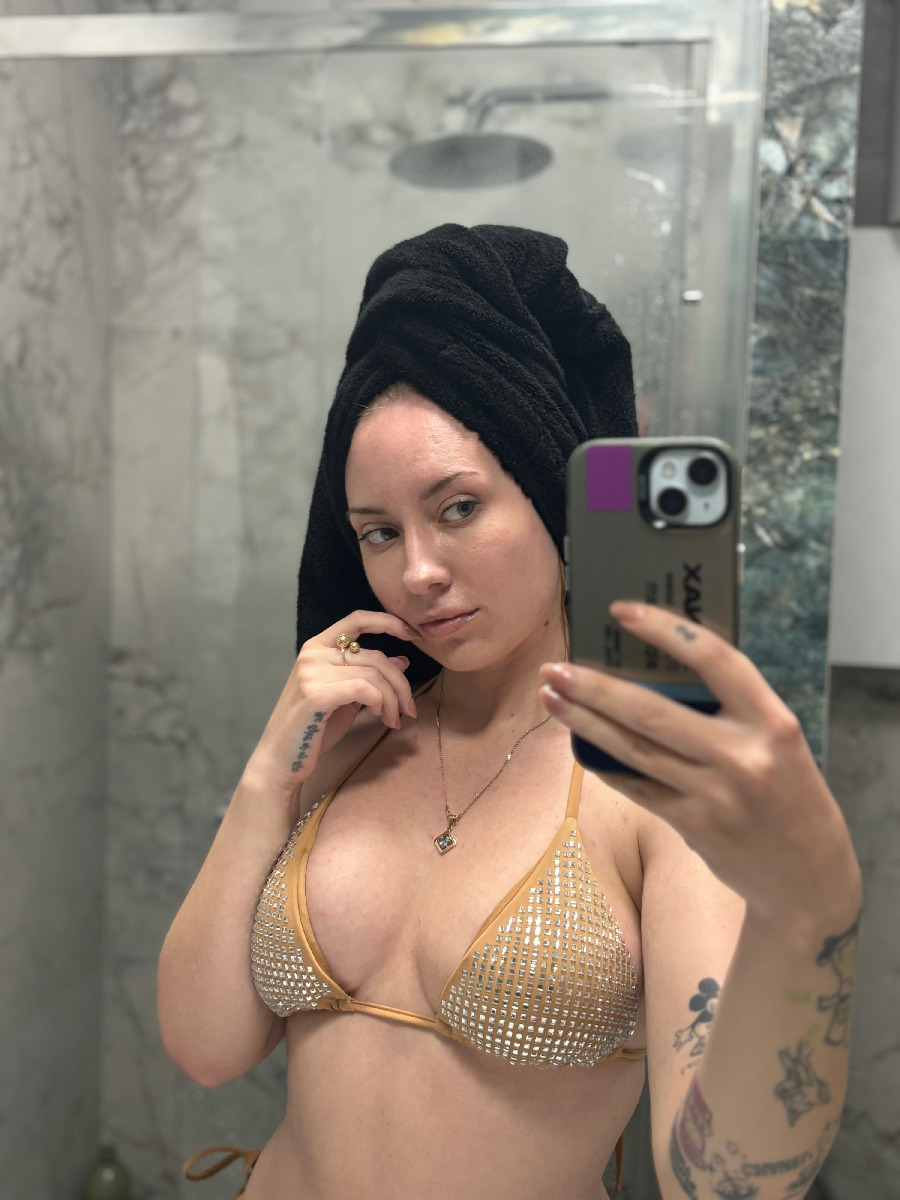 Nude girl KateV in Jinjiang