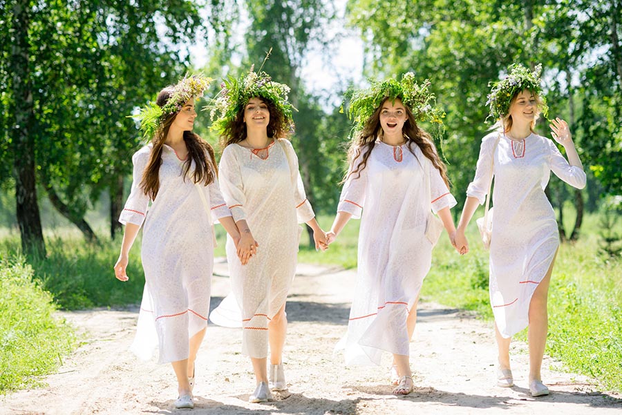 Slavic girls in Jinjiang