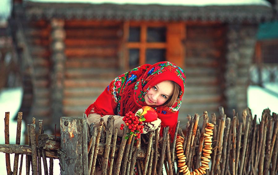 Sexy girl Women in Slavic costumes in Jinjiang