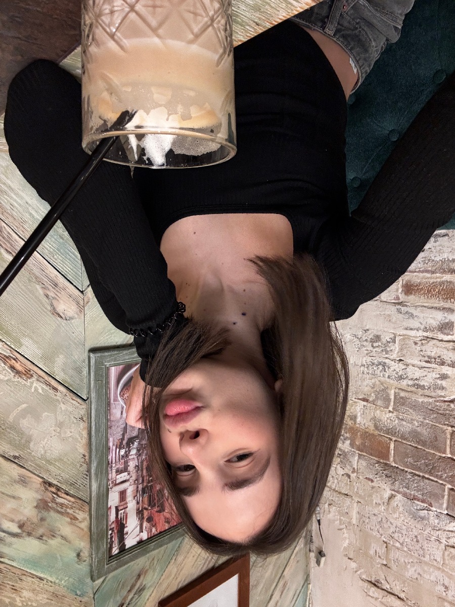 Fresh photos, fresh mood — Tina online in Jinjiang